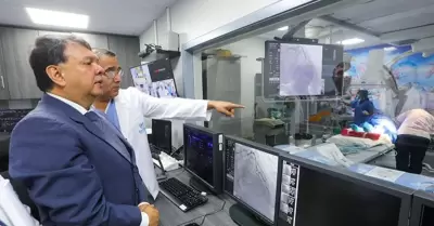 Minsa inaugura �rea especializada de trasplante renal