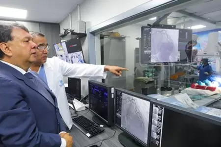 Minsa inaugura �rea especializada de trasplante renal
