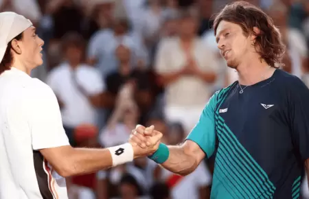 Ignacio Buse cay� 2 a 1 ante Andrey Rublev en el Roland Garros 2026