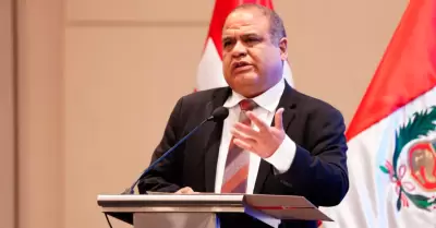 Rodolfo Acu�a.