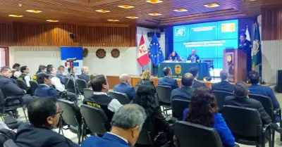 PNP recibe capacitaci�n por la Guardia Civil espa�ola