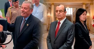 El congresista arremeti� contra el periodista.
