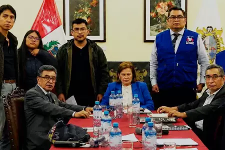 Mesa de di�logo entre estudiantes y rector�a alcanz� acuerdos con mediaci�n de l