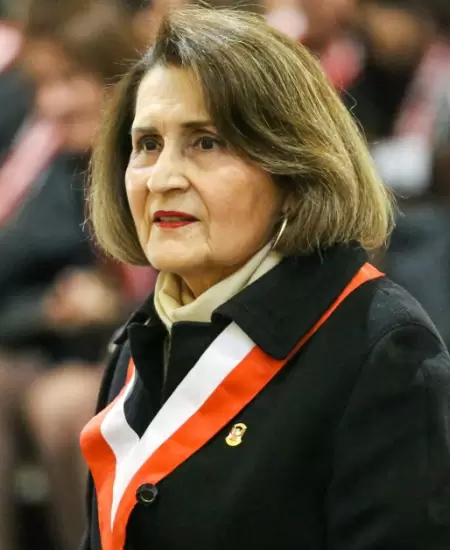 Luz Pacheco renuncia a la presidencia del Tribunal Constitucional