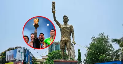 La figura fue inaugurada en diciembre del 2025 durante la visita del astro.