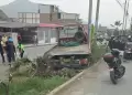Nuevo accidente en Pasamayito: Tr�iler se despista e impacta contra una combi en plena avenida Revoluci�n