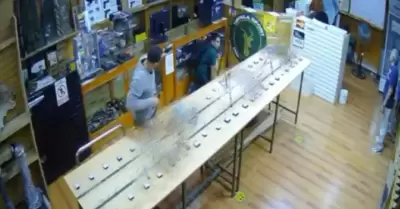 Robo de armas en Surco.