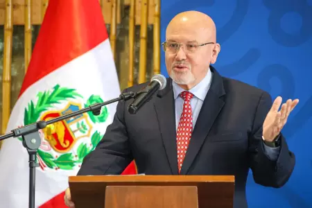 Carlos Bruce afirma que serenos pueden disparar ante delincuentes.