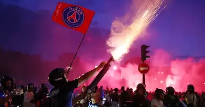 M�s de 300 detenidos en Par�s tras victoria del PSG en la Champions League.