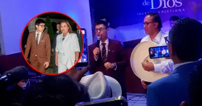 El pol�mico l�der religioso reapareci� para brindar apoyo al candidato de izquie