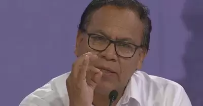 Roberto S�nchez asegura que no intervendr� la econom�a de llegar a la Presidenci