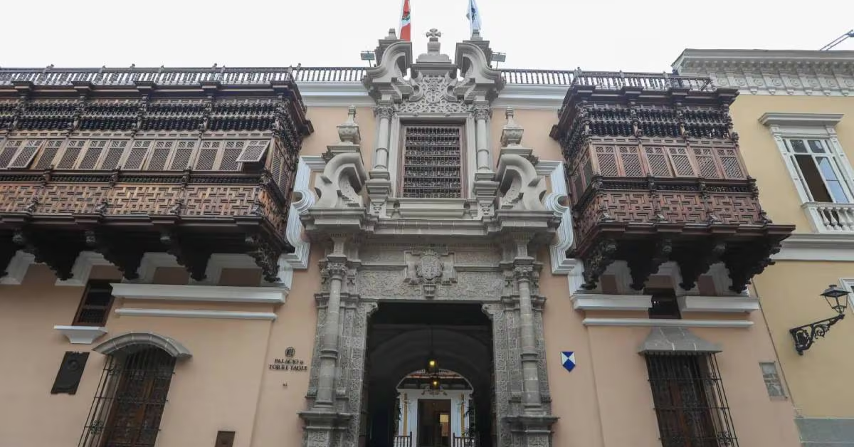 Cancillería ACLARA fin de funciones de embajadores políticos y DESCARTA relación con la segunda vuelta electoral