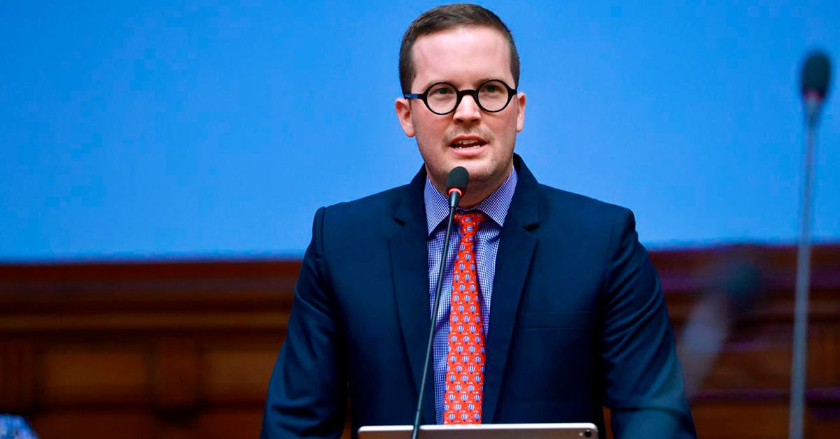 Congresista Alejandro Cavero renuncia al partido político Avanza País: 