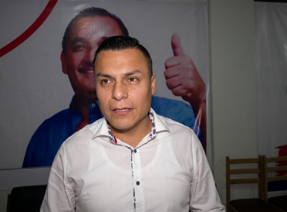 Fue excandidato por el distrito de El Porvenir.