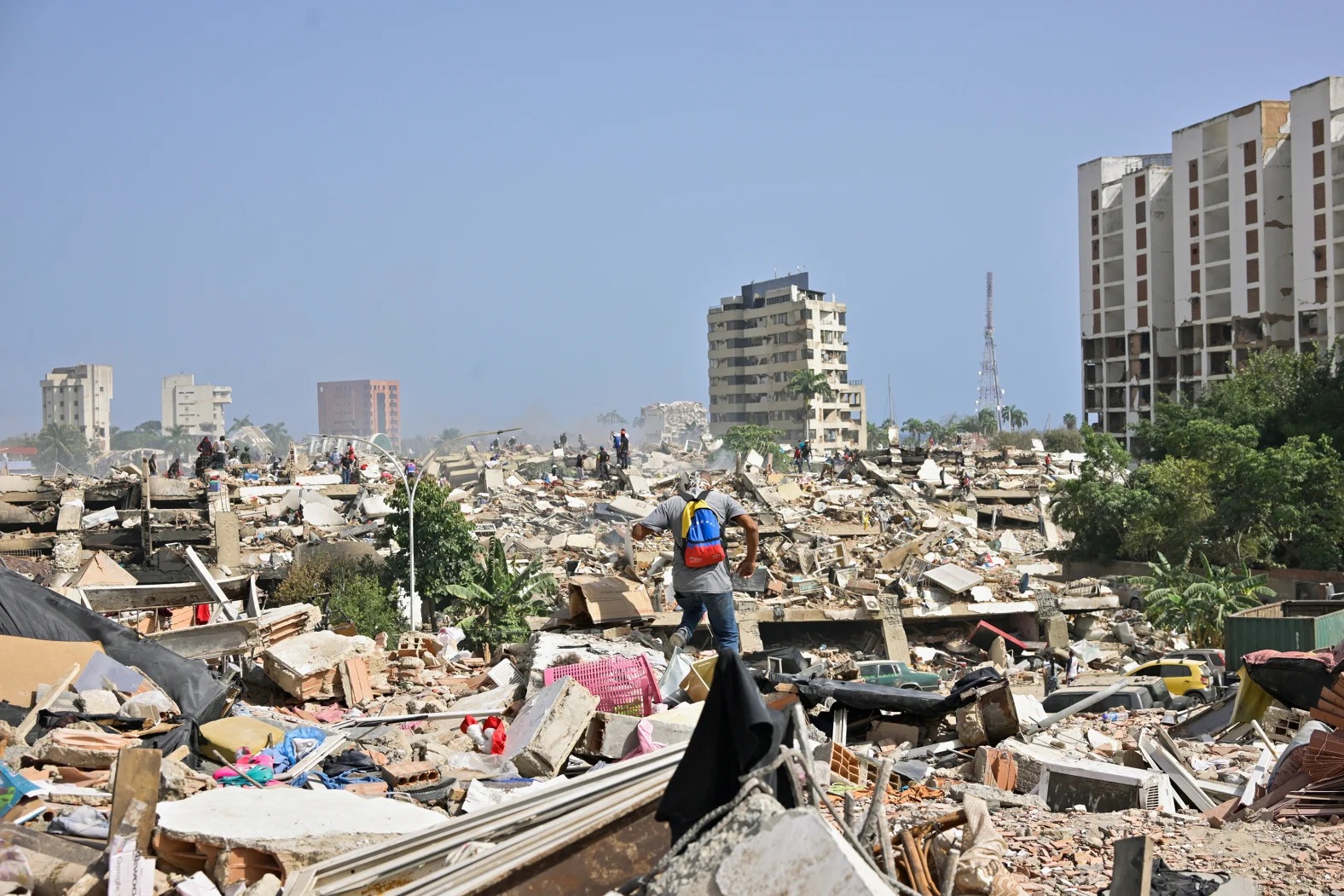 Venezuela enfrenta crisis tras terremotos: 1.430 fallecidos confirmados