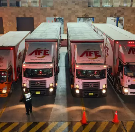 Material electoral se entregar� esta noche desde Lur�n.