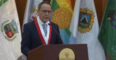 Helder Dom�nguez asume la presidencia del TC