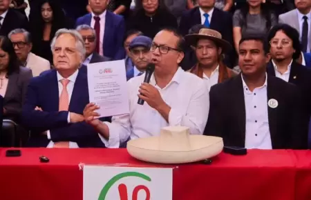 El plan actualizado del candidato insiste en realizar una Asamblea Constituyente
