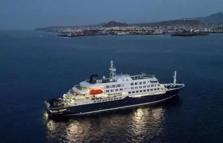 Crucero MV Hondius varado en Cabo Verde