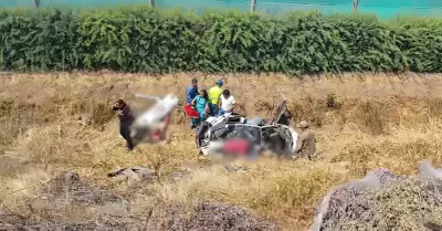 Despiste de un auto dej� dos personas fallecidas y un herido