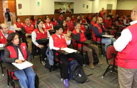 Para garantizar que se cumplan las reglas establecidas del proceso electoral, el