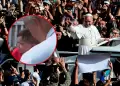 Papa Le�n XIV conmueve al bendecir a beb� peruano disfrazado del pont�fice antes de su liturgia