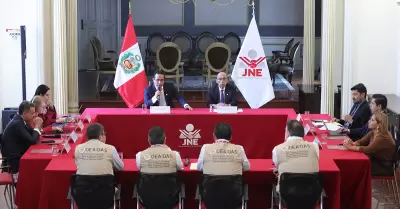 JNE se re�ne con Misi�n de Observaci�n de la OEA.