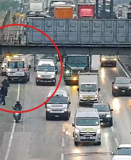 Se reporta cierre de la V�a de Evitamiento por derrame de combustible.