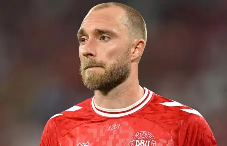Christian Eriksen se desplom� en pleno amistoso entre Dinamarca y Ucrania.