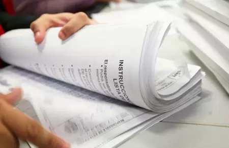 Aprueban padr�n electoral para las elecciones regionales y municipales.
