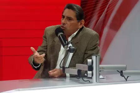 Carlos �lvarez.