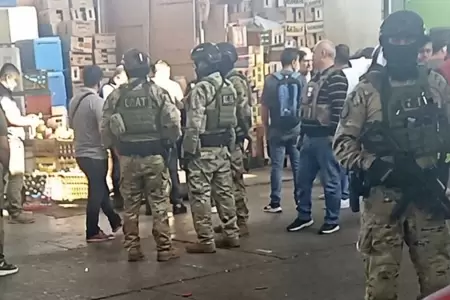 Extranjeros desatan feroz balacera en el Mercado de Frutas.