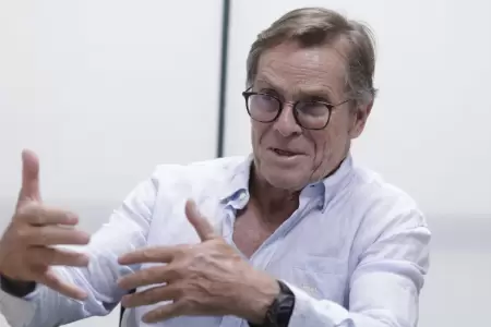Carlos Neuhaus comenta sobre la conectividad vial
