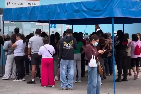 Largas colas en hospitales
