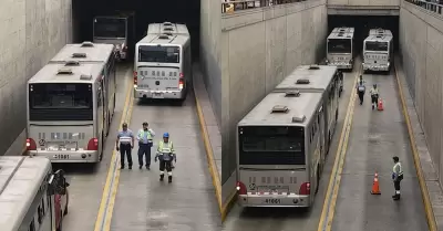 Bus del Metropolitano qued� varado en el ingreso a la Estaci�n Central.