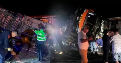 Accidente en Hu�nuco: Despiste de bus Real Chancas.