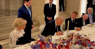 Trump firma el acuerdo de entendimiento con Ir�n