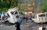 Tragedia tras choque de autobús y grúa: Reportan al menos 7 policías muertos y varios heridos