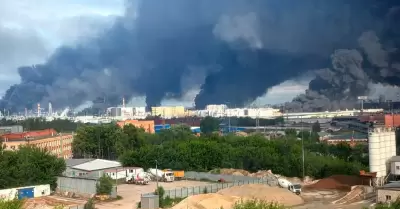Refinar�as de Mosc� fueron el blanco de Ucrania.