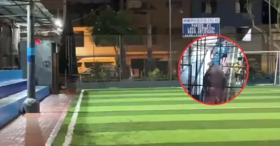 Disparan contra profesor que estaba con sus alumnos en losa deportiva
