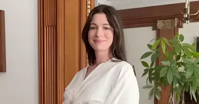 Anne Hathaway