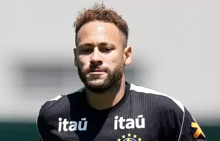 Carlo Ancelotti confirm� que Neymar podr�a debutar ante Escocia.
