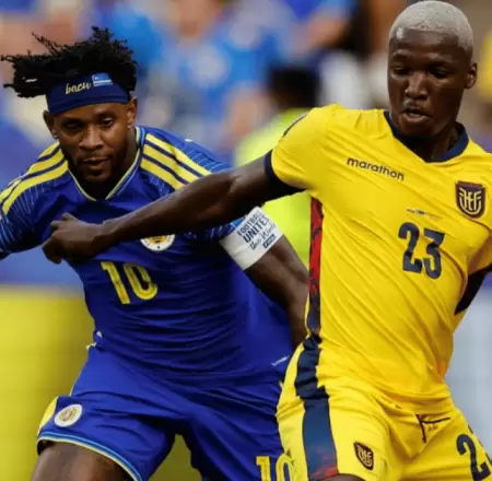 Ecuador empat� 0-0 ante Curazao y est� con un pie fuera del Mundial 2026