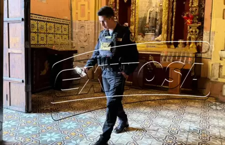 Criminales desatan balacera al interior de iglesia en Jir�n de la uni�n.