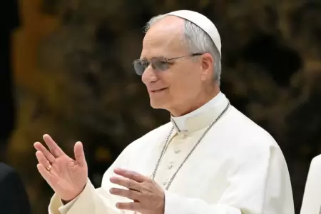 Papa Le�n XIV advierte a los j�venes de la adicci�n al tel�fono