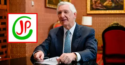 Juntos por el Per� denunci� constitucionalmente a Carlos Pareja.