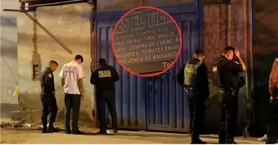 Dejan explosivos y nota de amenaza en chatarrer�a