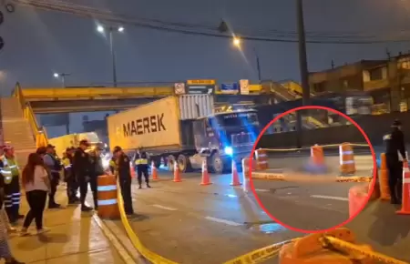 Estudiante muere en accidente entre motocicleta y tr�iler