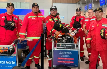 Bomberos del Per� parten a Venezuela para ayudar en labores de rescate.