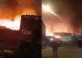 Incendio en VMT: Siniestro en taller de madera afecta al menos 16 casas de la zona